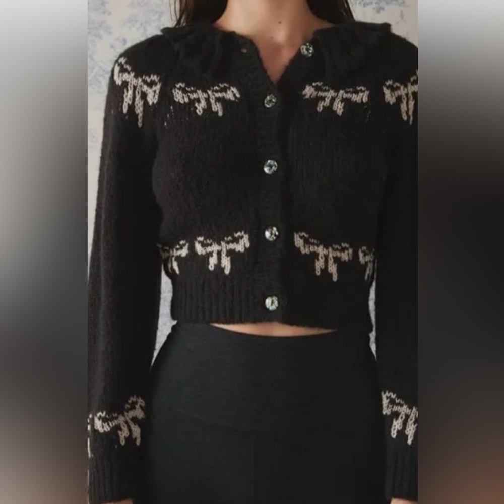 URBAN OUTFITTTERS bow cardigan